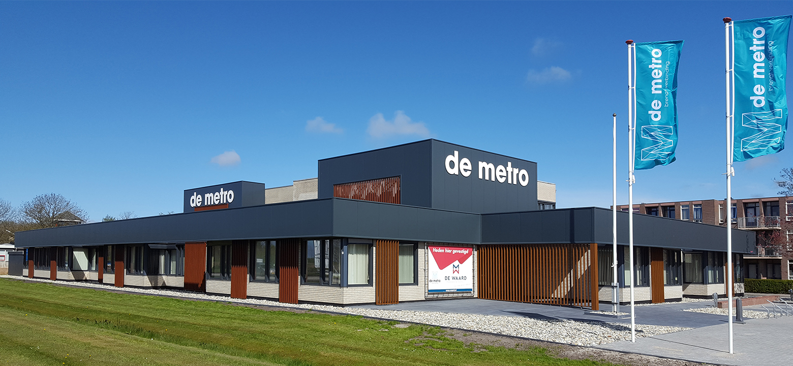 Restyling kantoor Franeker, De Metro bedrijfsverzamelgebouw, architectuur Friesland